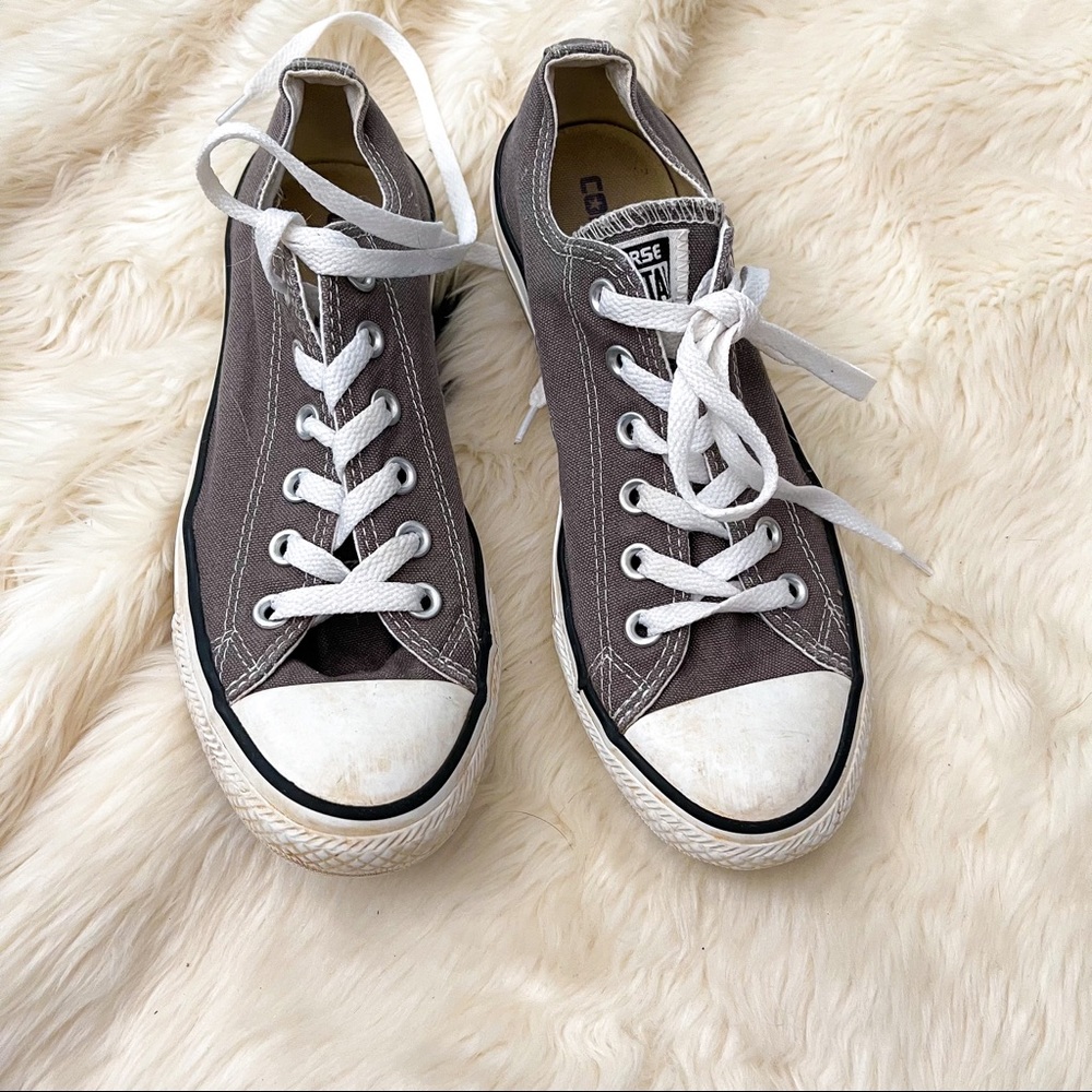 Converse | Gray low top sneakers